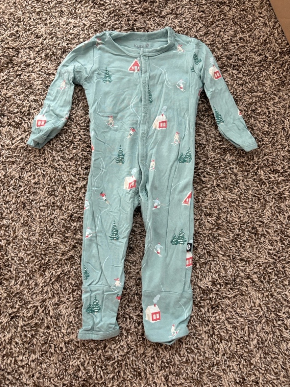 Kyte Baby Alpine Village 0-3 month Pajamas